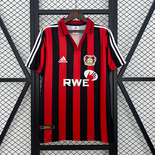 Bayer Leverkusen 01/02 Local