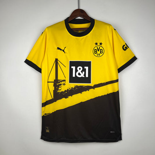 Borussia Dortmund 23/24 Local
